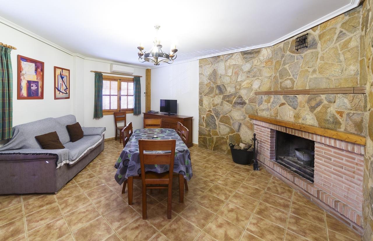 Apartamentos Ribera Del Jucar 알칼라 델 후카르 외부 사진