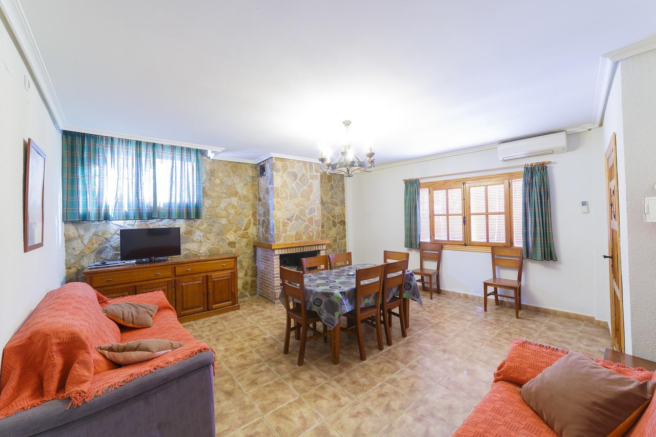 Apartamentos Ribera Del Jucar 알칼라 델 후카르 외부 사진