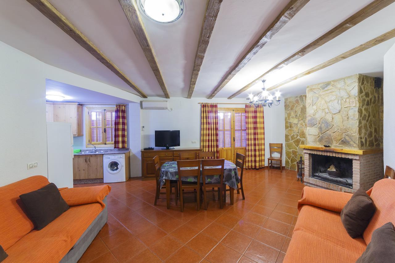 Apartamentos Ribera Del Jucar 알칼라 델 후카르 외부 사진